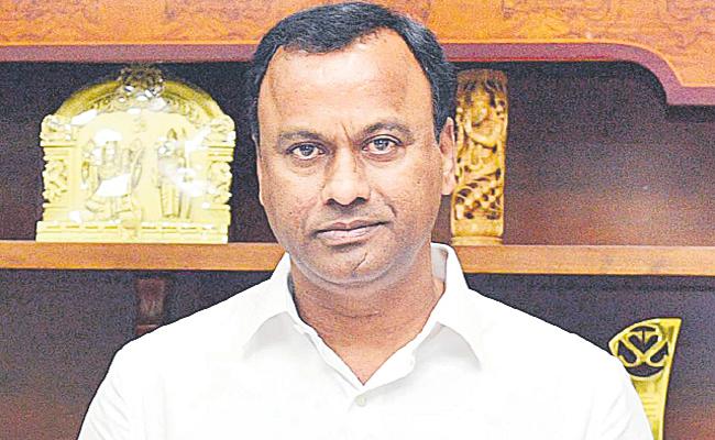 Komatireddy Rajagopal quits BJP, to join Cong