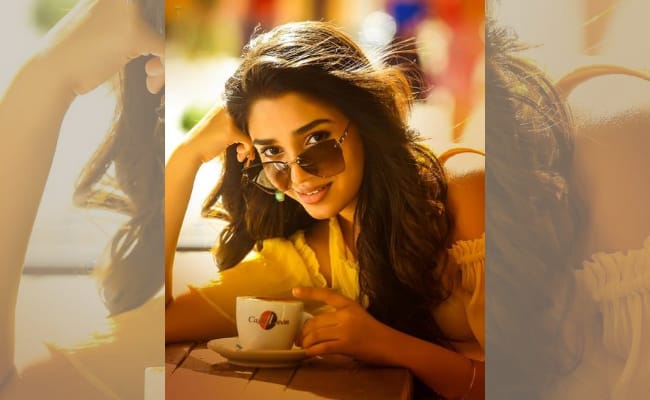 Pic Talk: Krithi Shetty Looks Pretty In Macherla