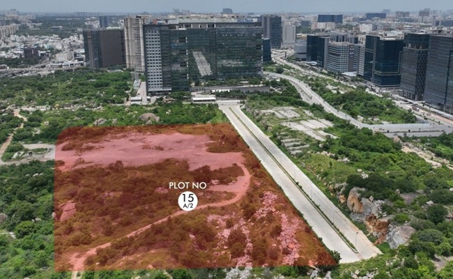 Record land auction at Rayadurgam: Real or artificial?