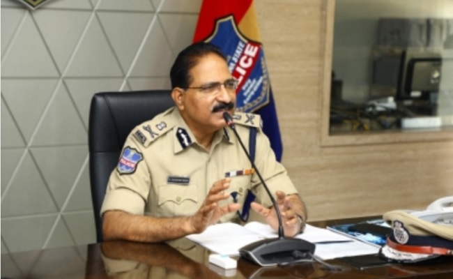 Telangana DGP to don pink stole soon?