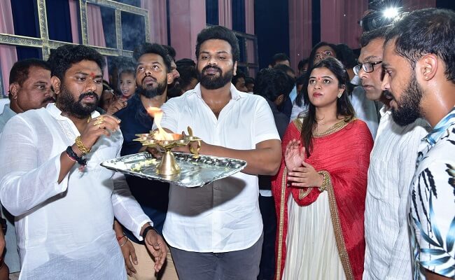 Spotted: Manchu Manoj with Bhuma Mounika Reddy