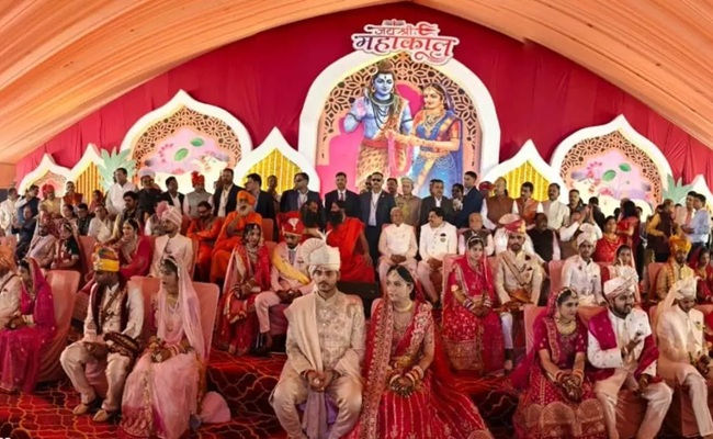 CM Conducts Son's Marriage at Mass Wedding
