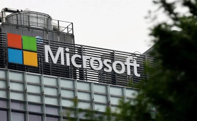 Microsoft Panic Alert: H-1B Staff Told 'Return by Tomorrow!'