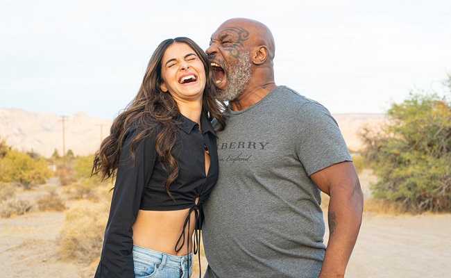 Pic Talk: Mike Tyson Having Fun With Liger Girl