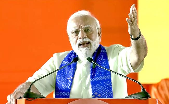 Avoid 'unnecessary remarks' on films: Modi