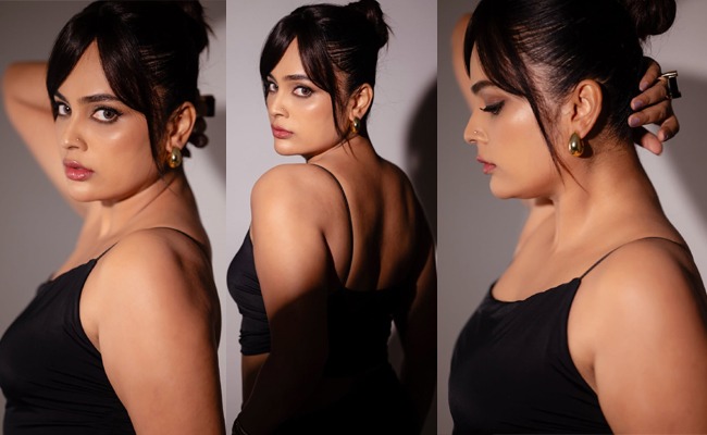 HOT: Nandita Captivates In Black Sleeveless
