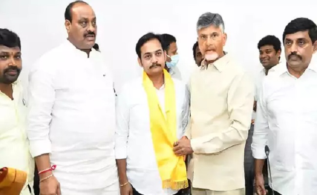 Naidu pitches industrialist against Mithun Reddy