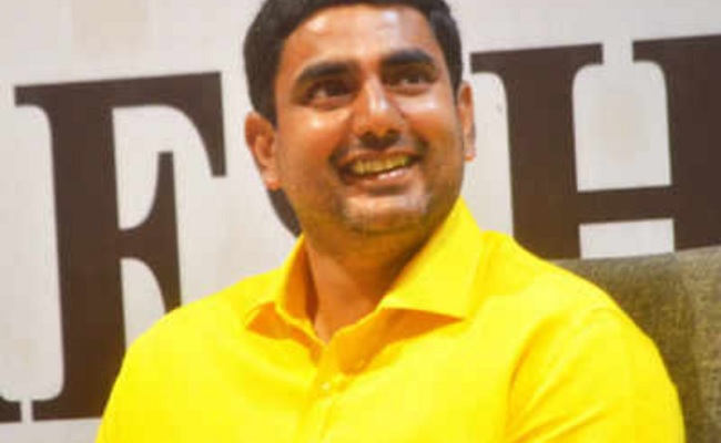 'Lokesh Made His Servant Maid A Pregnant'