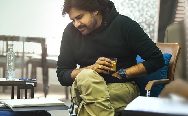 Two directors vie for Pawan's dates