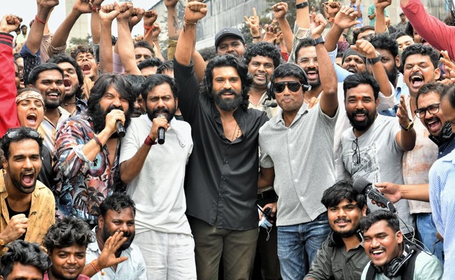 Peddi: Charan's Massive Intro Song With 1000 Dancers