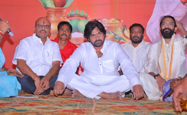 Pawan Kalyan's Hasty Talk Brings Laughs