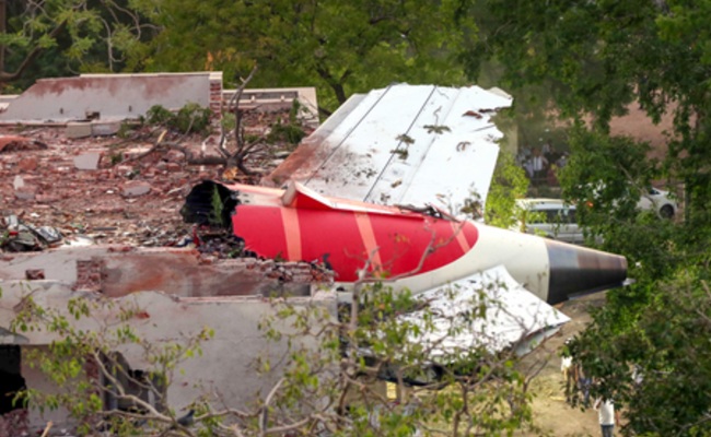 Pilots Chief Explains Possible Causes of AI-171 Crash