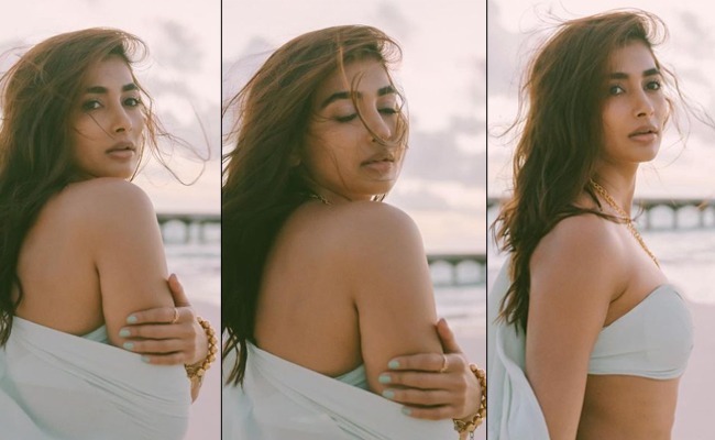 Pooja Hegde Chills In Maldives