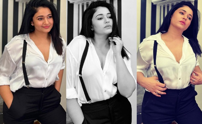 Pics: Poonam's Chic Look In Urban Style 