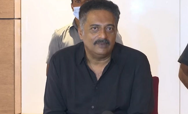 Prakash Raj tells PM, 'Sorry is not enough!'