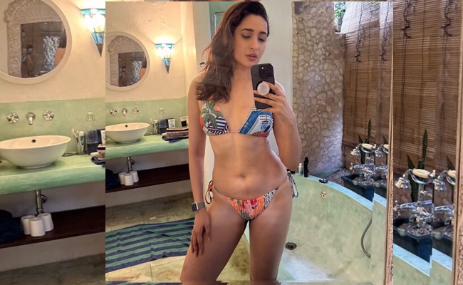 pHOTo: Pragya Jaiswal Turns Up the Heat