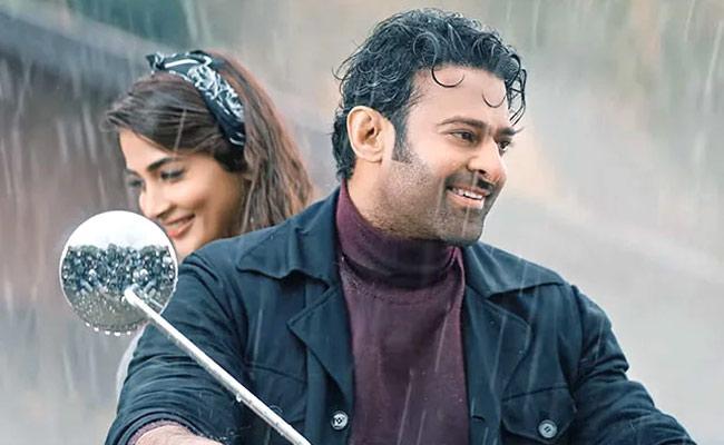 Pooja Hegde Says Apology To Prabhas?