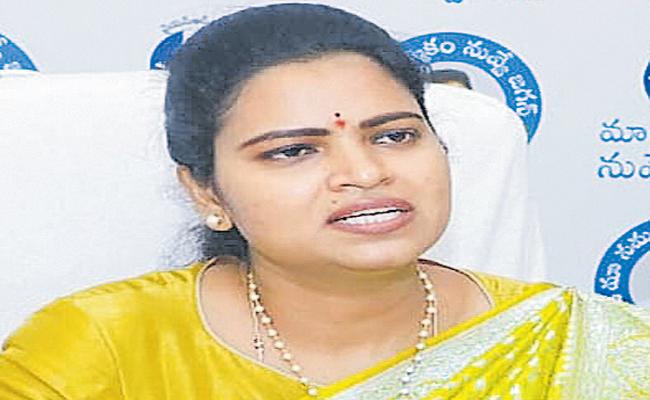 This lady minister scores negative marks in Jagan test!