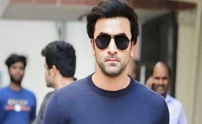 Ranbir rents 7000 sq ft apartment in Trump Towers