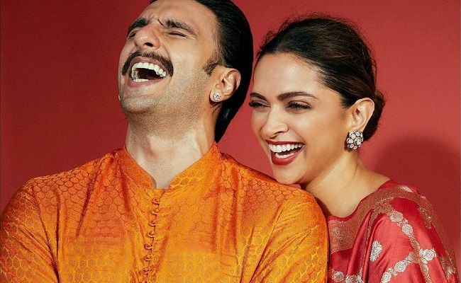 'Queen' Deepika crashes Ranveer Singh's chat with fans