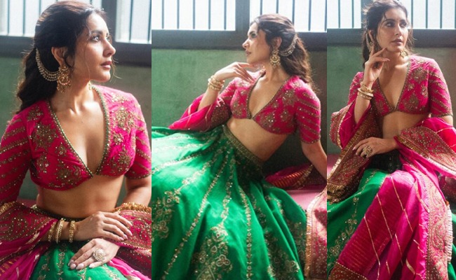 HOT: Beautiful Raashi Stuns In Ethnic Wear