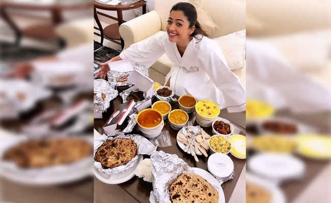 Butter chicken to kabab, Rashmika digs Delhi food!