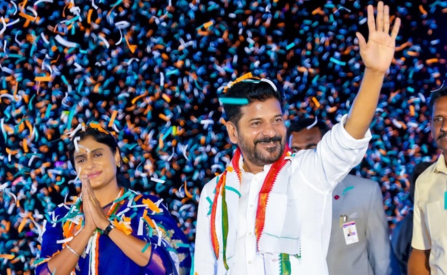 Revanth speech evokes loud cheers in Vizag!