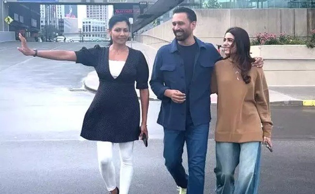Pic Talk: Samantha and Raj in Michigan