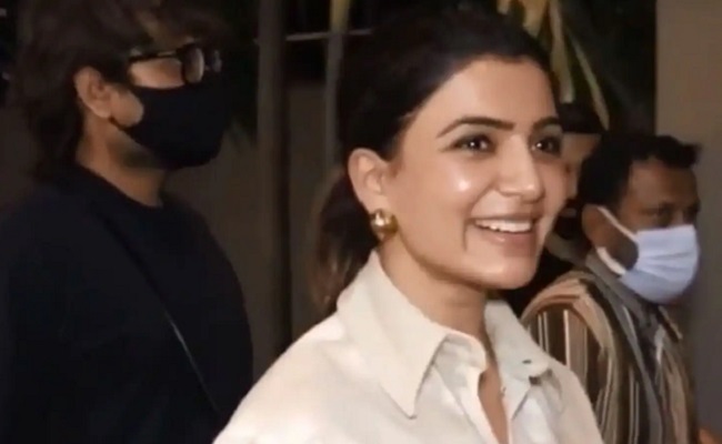 Samantha Finally Steps Out, Lands in Mumbai