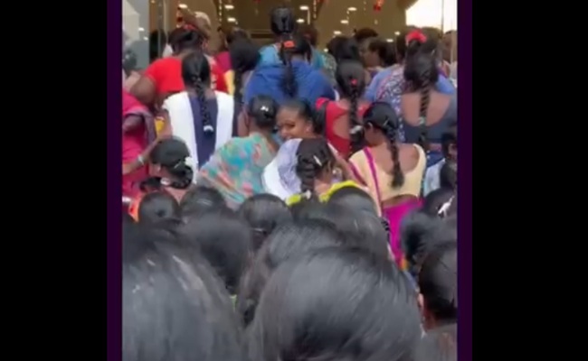 Rs 99 Saree Offer Sparks Chaos At Telangana Mall
