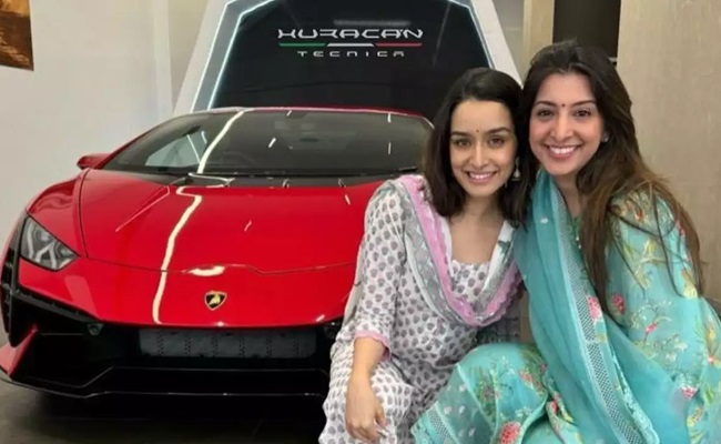 Actress Buys Rs 4 Crore Lamborghini