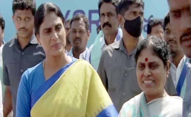 Sharmila, Vijayamma to contest Telangana polls!