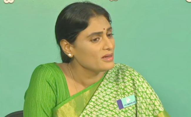 Naidu behind Sharmila entry into Cong?