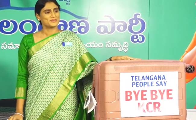 Sharmila gifts suitcase to KCR to pack his bags