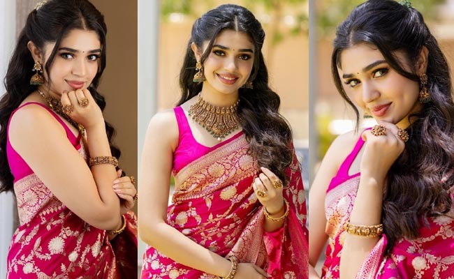 Pics: Miss Shetty's Pose Like A Rose In Saree