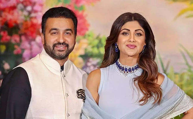 Lookout Notice for Shilpa & Raj in Rs 60 Cr Scam