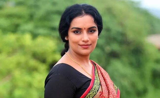 Condom Ad Puts The Actress In Legal Trouble
