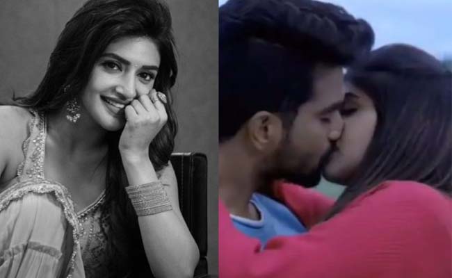 Sreeleela Caught With Lip Lock Scene!?