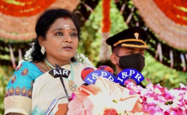 Tamilisai angry with KCR for dropping her speech