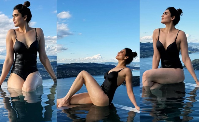 HOT: Actress' Bold Thigh Show In Monochrome Style