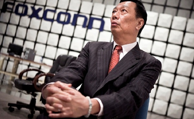 Foxconn chief playing double game?