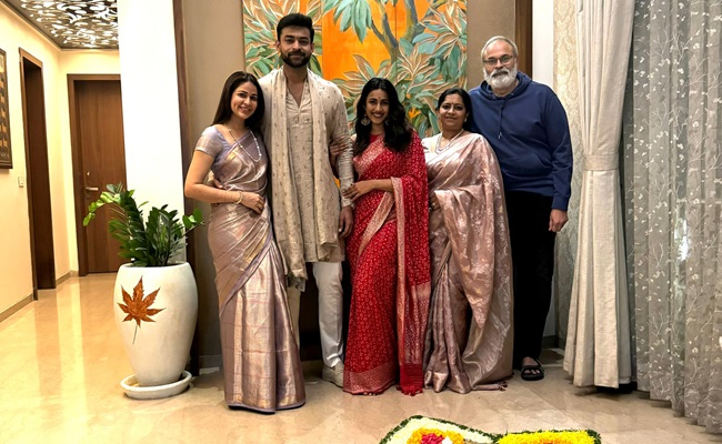 Pic Talk: Newlywed VarunLav Celebrate Diwali