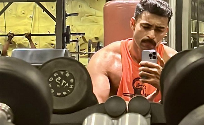 Pic Talk: Varun Tej In The Best Shape For Matka