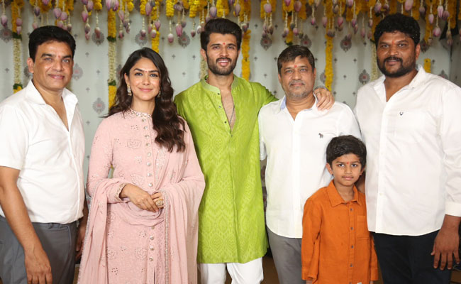 Vijay Devarakonda Becomes 'Family Star'?