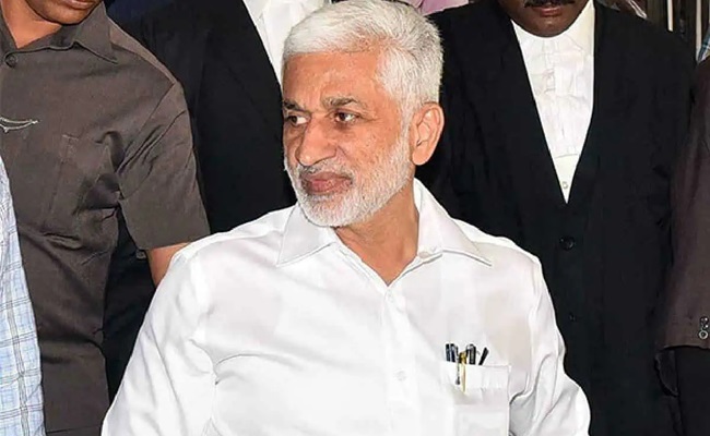 Sai Reddy gives a piece of advice to Naidu!