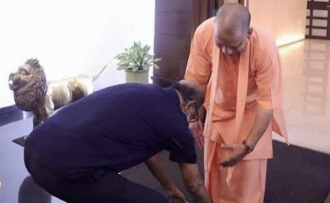 Touching feet of monks is my habit, says Rajinikanth
