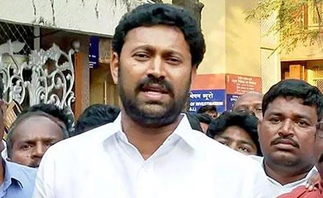 Kadapa MP appears before CBI in Viveka murder case