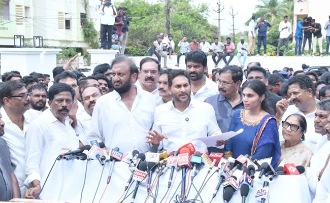 Emergency-like situation in AP, alleges Jagan