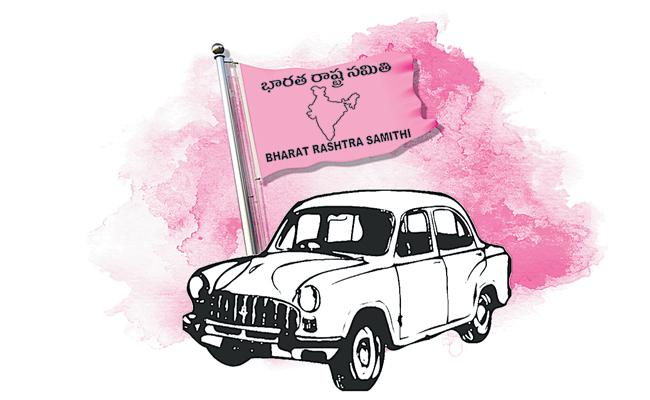 As BRS completes 25 yrs, it faces crisis from Kavitha!