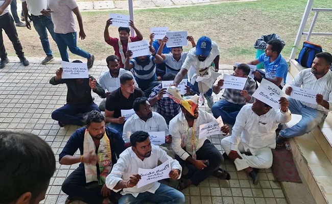 Rs 70 cr scam in HCA: Sports units stage dharna!